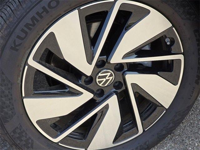 new 2024 Volkswagen Atlas car, priced at $46,720