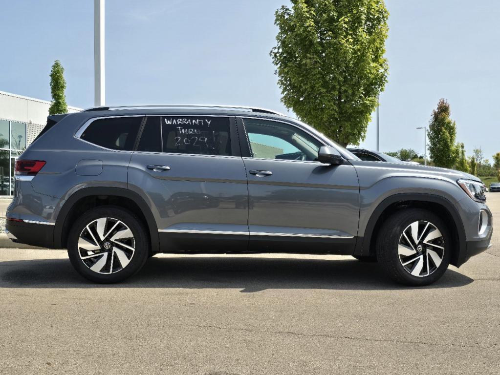 new 2024 Volkswagen Atlas car, priced at $46,777