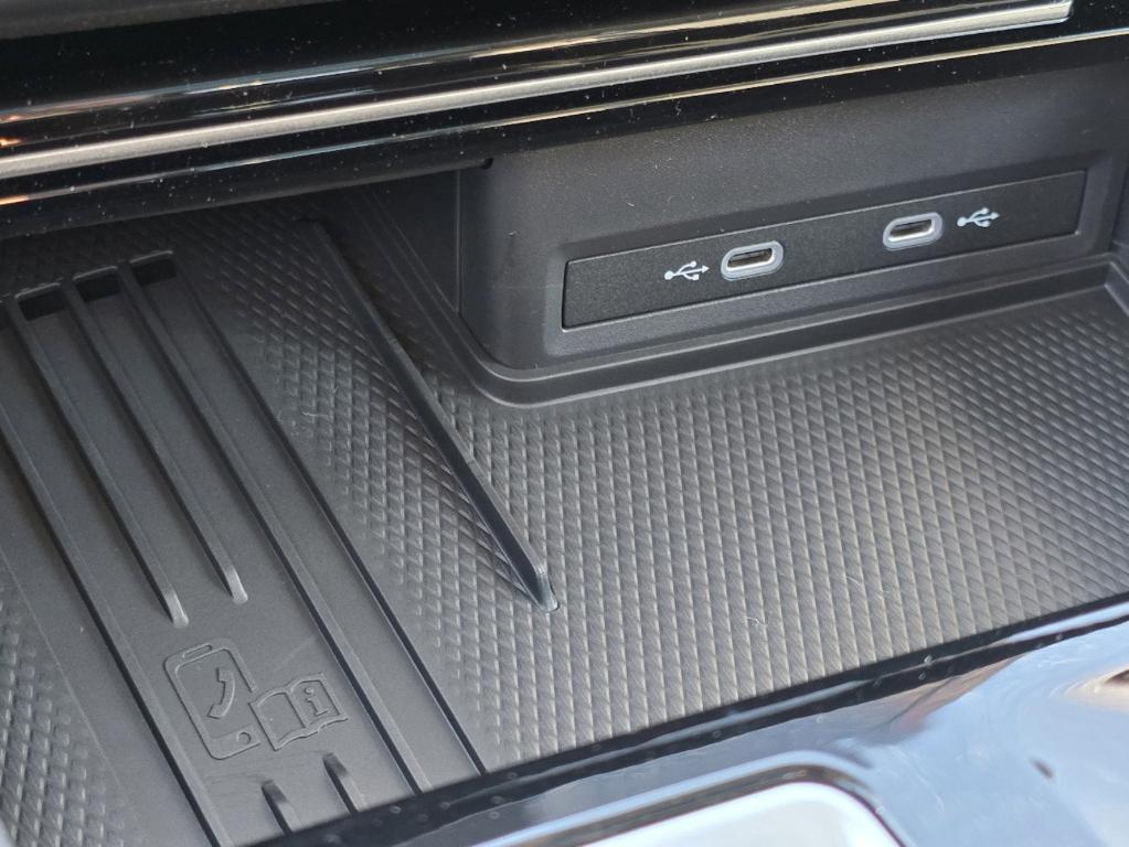 new 2025 Volkswagen Atlas car, priced at $46,898