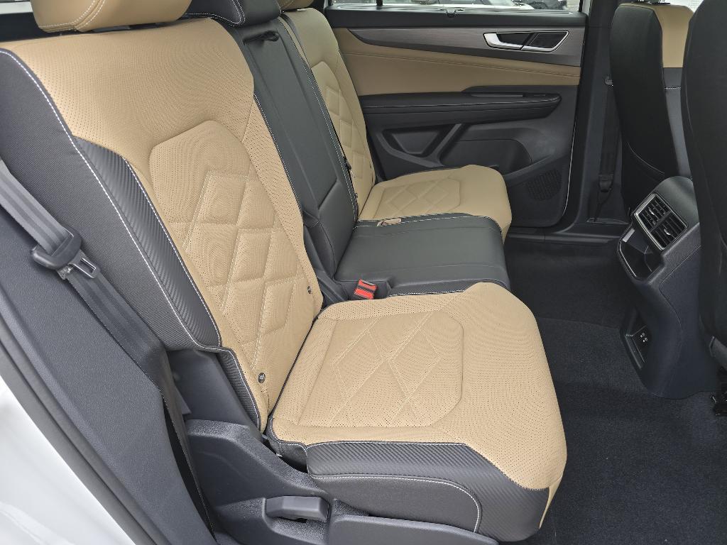 new 2025 Volkswagen Atlas Cross Sport car, priced at $43,868