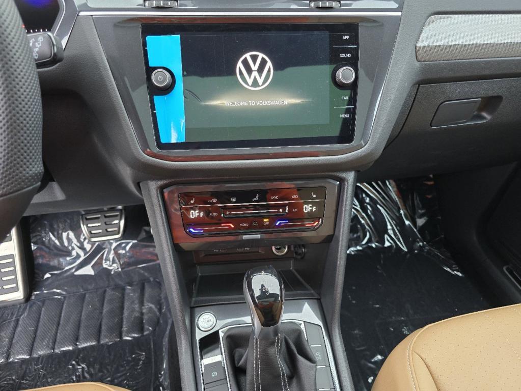 new 2024 Volkswagen Tiguan car, priced at $37,666