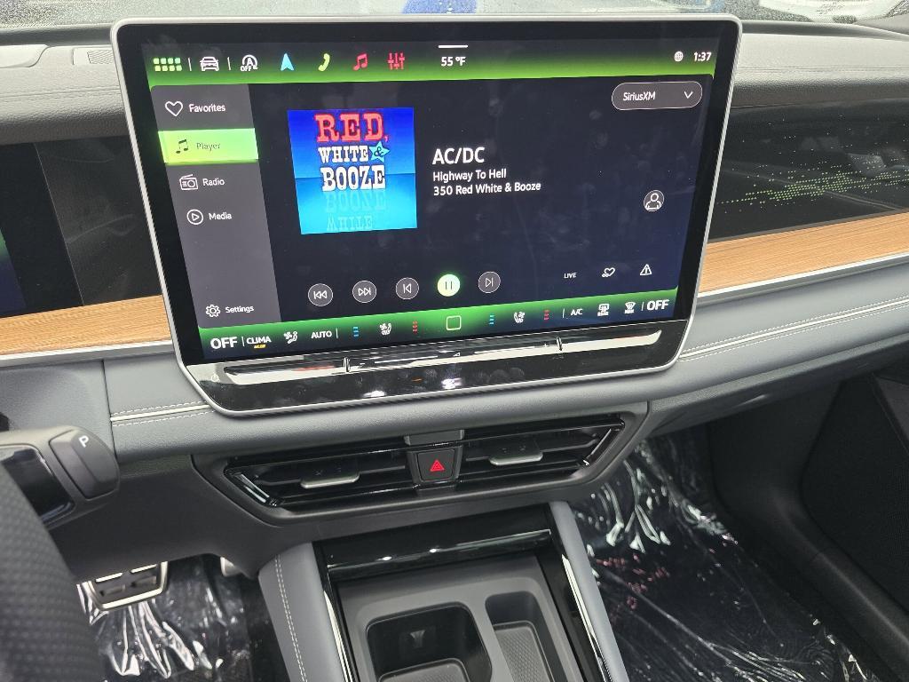 new 2026 Volkswagen Tiguan car, priced at $43,378