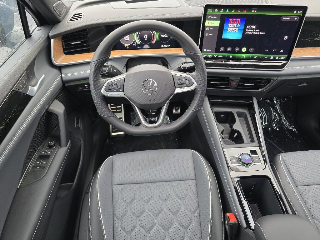 new 2026 Volkswagen Tiguan car, priced at $43,378