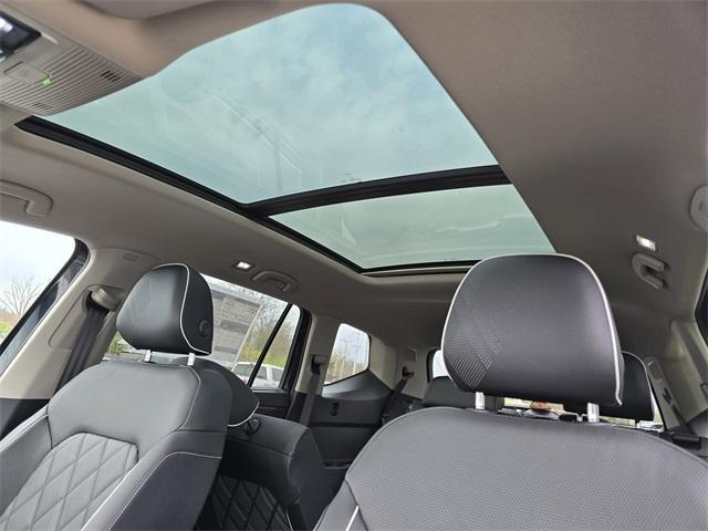 new 2025 Volkswagen Atlas car, priced at $54,143