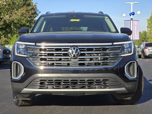 used 2024 Volkswagen Atlas car, priced at $32,900