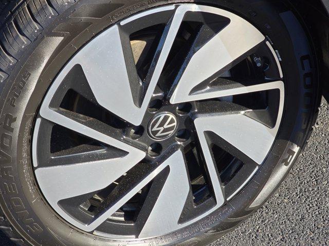 used 2024 Volkswagen Atlas car, priced at $32,900