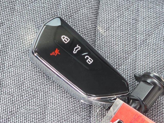 new 2025 Volkswagen Tiguan car, priced at $29,552