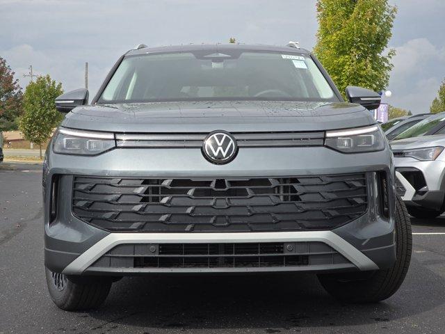 new 2025 Volkswagen Tiguan car, priced at $31,302