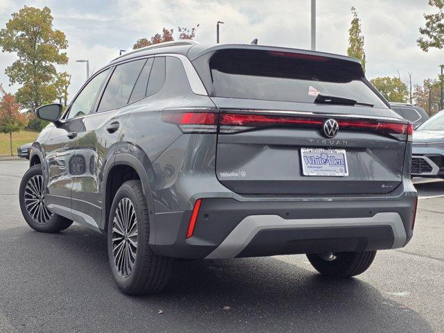 new 2025 Volkswagen Tiguan car, priced at $31,302