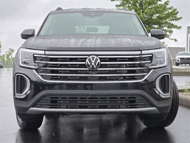new 2025 Volkswagen Atlas car, priced at $40,943