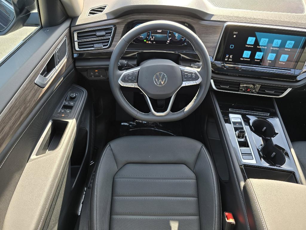 new 2025 Volkswagen Atlas car, priced at $49,902