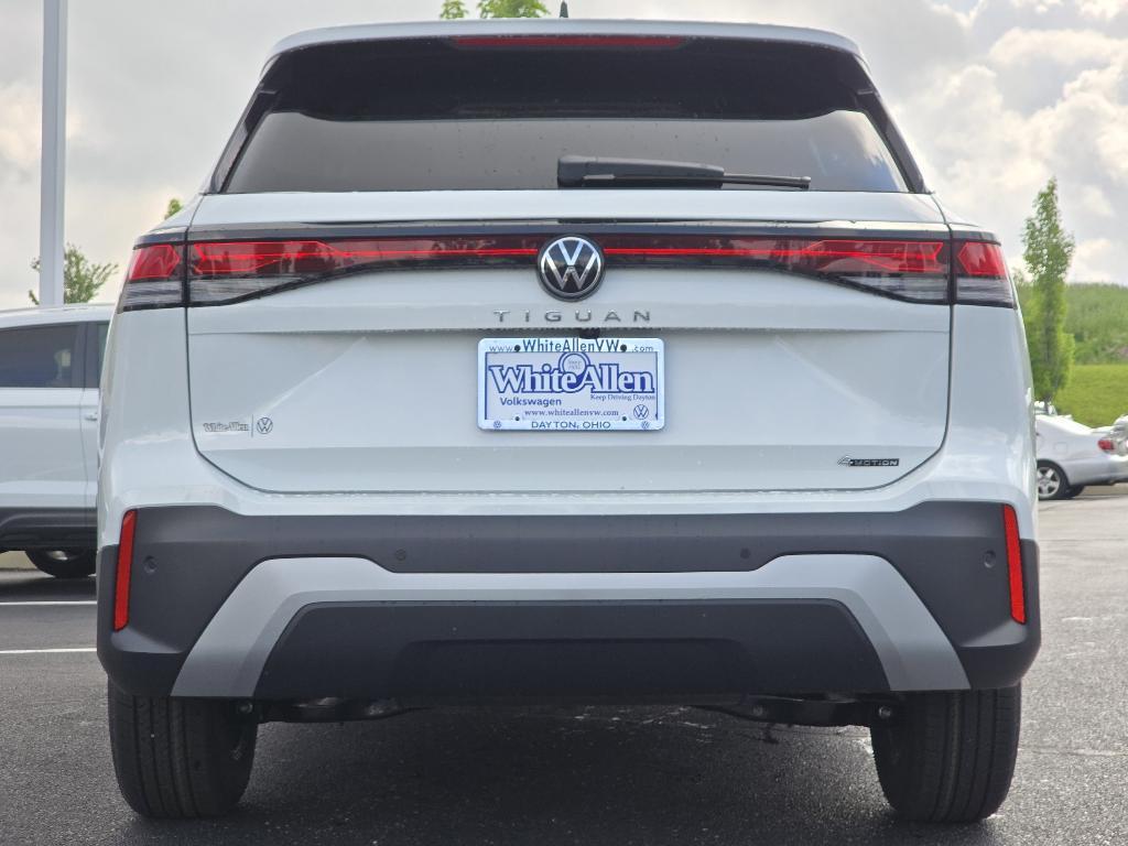 new 2025 Volkswagen Tiguan car, priced at $31,628