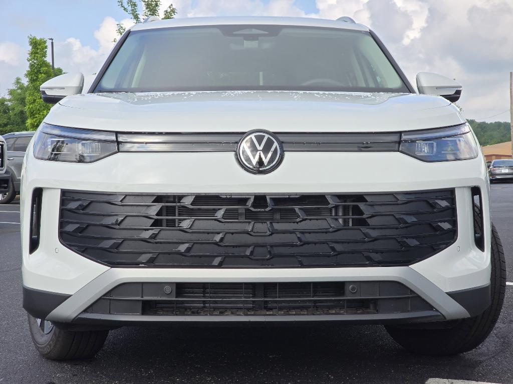 new 2025 Volkswagen Tiguan car, priced at $31,628