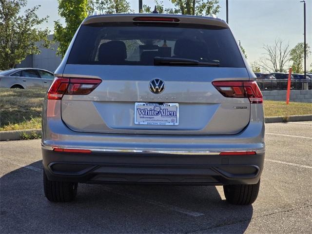 new 2024 Volkswagen Tiguan car, priced at $34,074