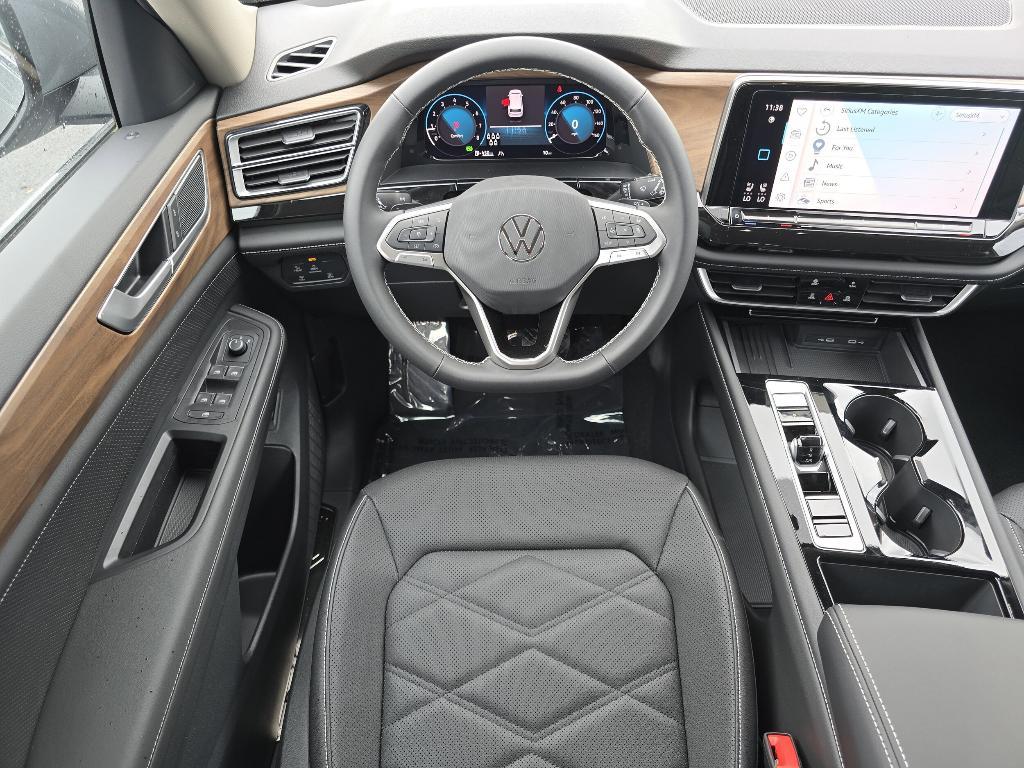 new 2025 Volkswagen Atlas car, priced at $44,688
