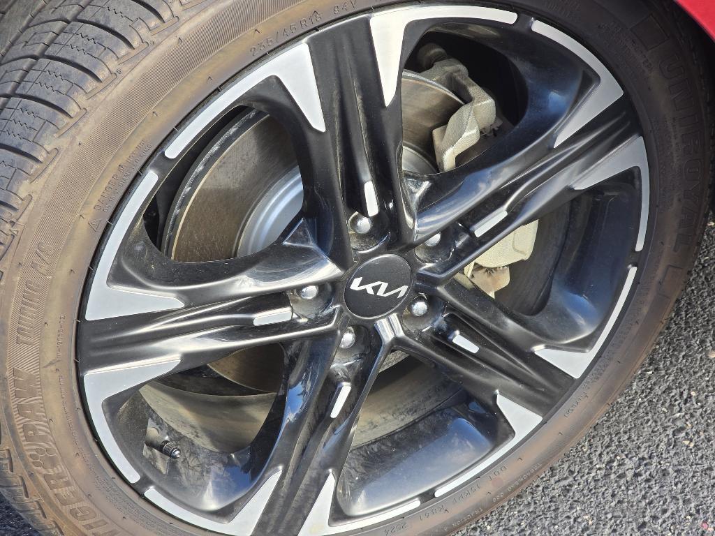 used 2024 Kia K5 car, priced at $25,250