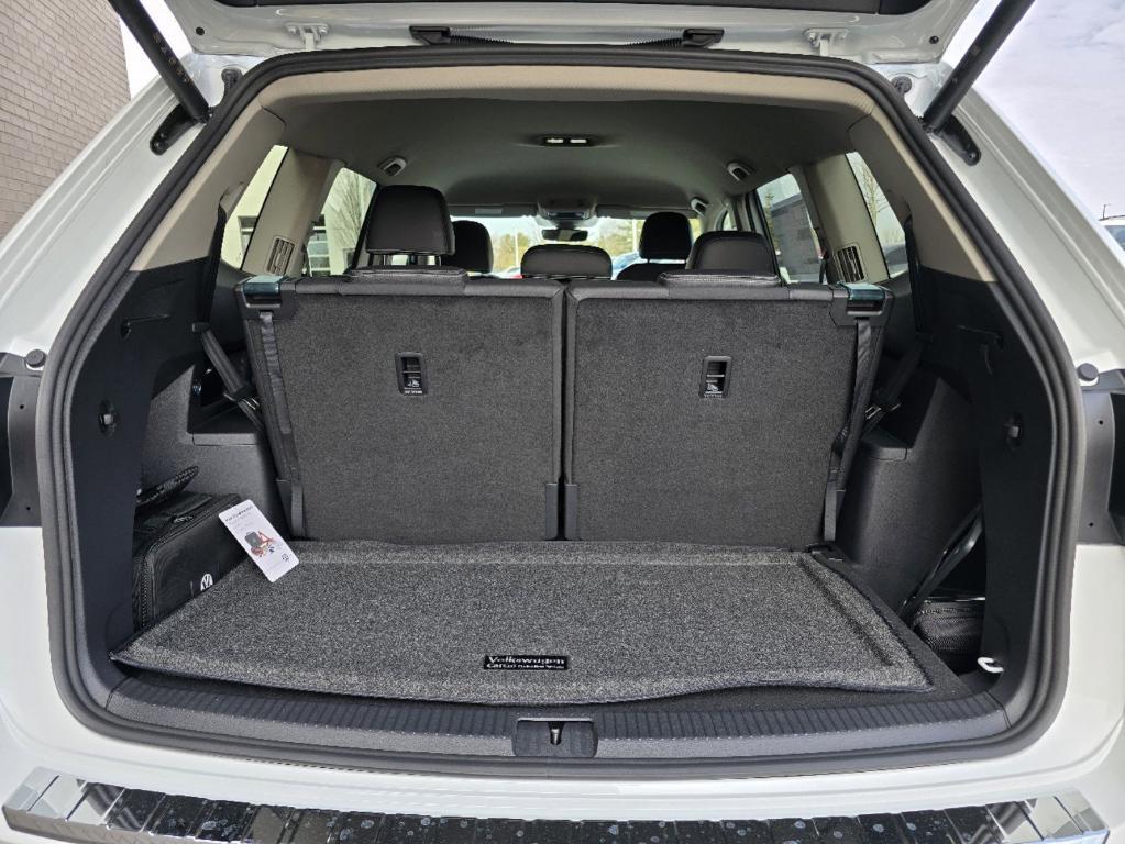 new 2025 Volkswagen Atlas car, priced at $43,753