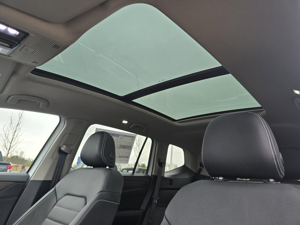 new 2025 Volkswagen Atlas car, priced at $46,836