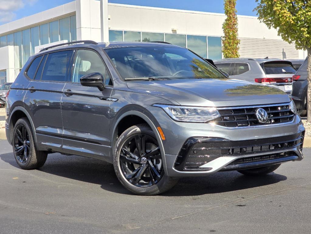 new 2024 Volkswagen Tiguan car, priced at $37,114