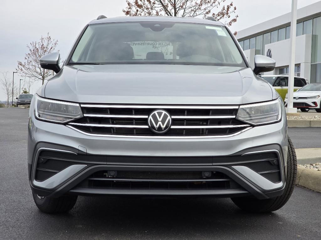 new 2024 Volkswagen Tiguan car, priced at $28,586