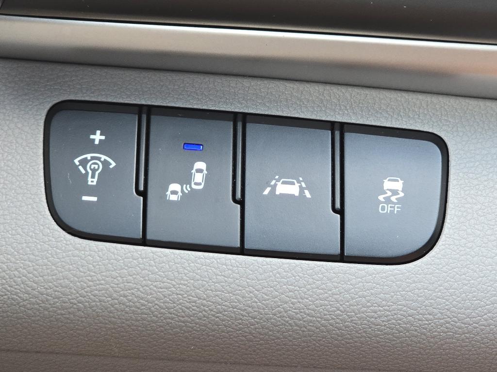 used 2020 Hyundai Elantra car, priced at $15,120