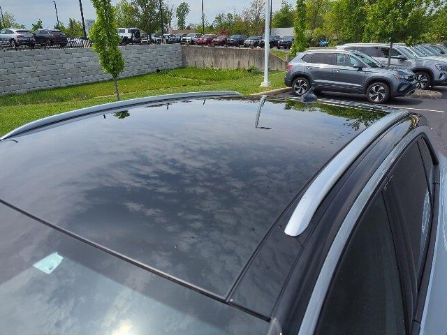 used 2022 Volkswagen ID.4 car, priced at $26,066