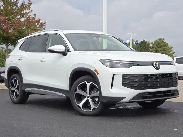 new 2025 Volkswagen Tiguan car, priced at $33,754