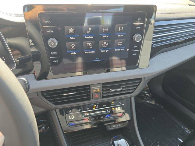 new 2025 Volkswagen Jetta car