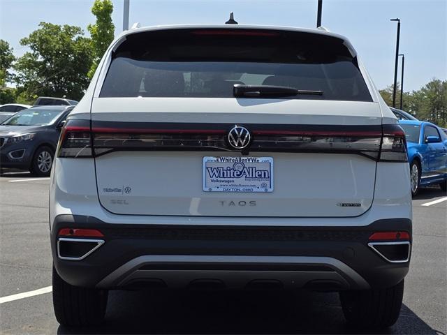 new 2025 Volkswagen Taos car