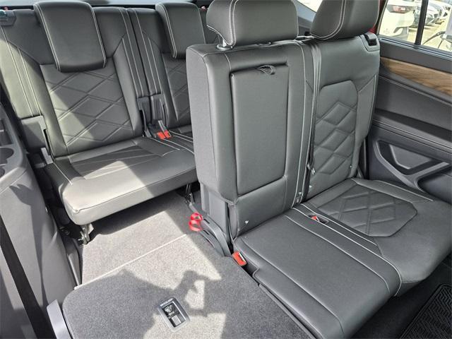 new 2025 Volkswagen Atlas car, priced at $47,560