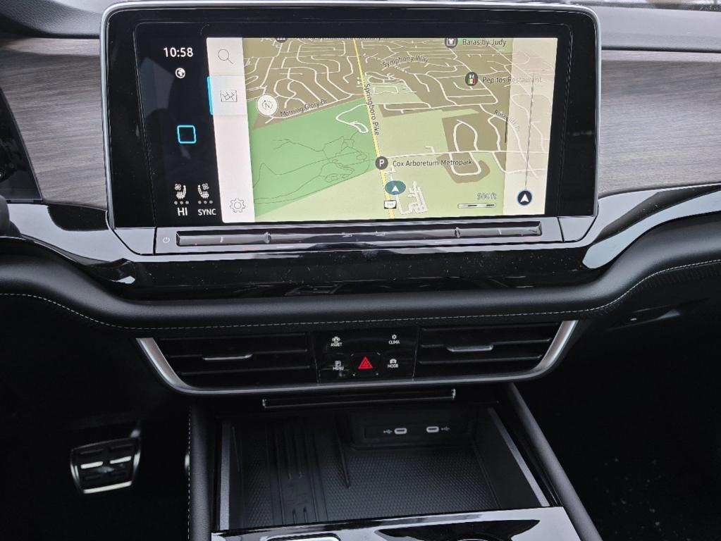 new 2025 Volkswagen Atlas car, priced at $54,580