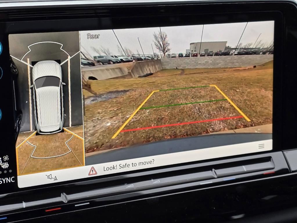 new 2025 Volkswagen Atlas car, priced at $54,580