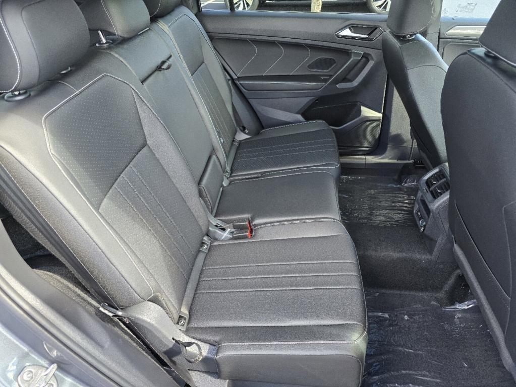 new 2024 Volkswagen Tiguan car, priced at $34,214