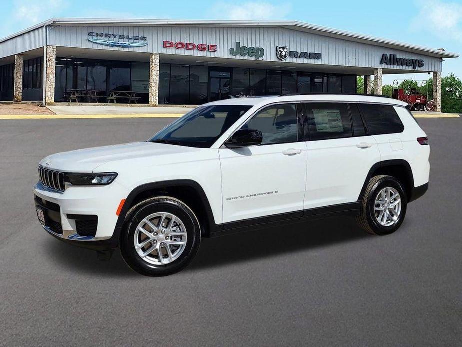 new 2025 Jeep Grand Cherokee L car, priced at $41,800