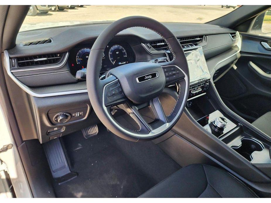 new 2025 Jeep Grand Cherokee L car, priced at $42,320