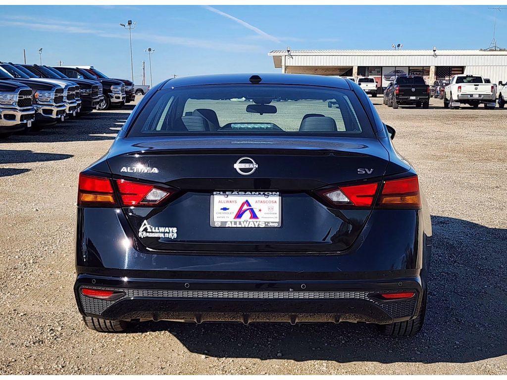 used 2023 Nissan Altima car, priced at $20,254