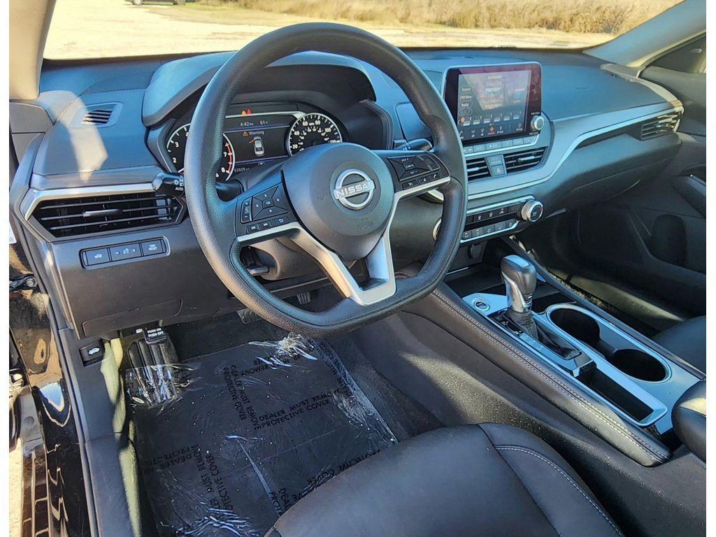 used 2023 Nissan Altima car, priced at $20,254