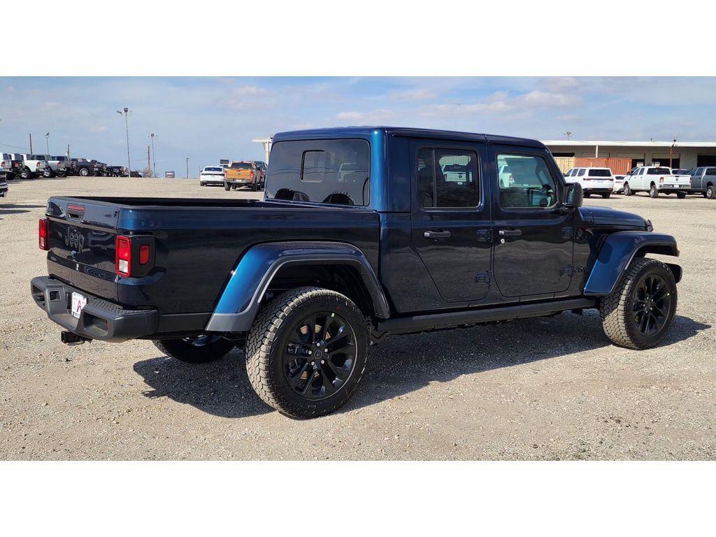 new 2025 Jeep Gladiator car, priced at $43,185