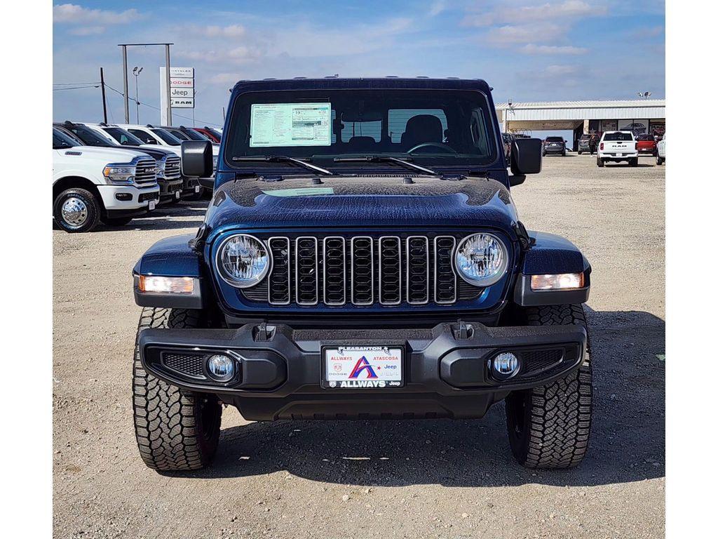 new 2025 Jeep Gladiator car, priced at $43,185