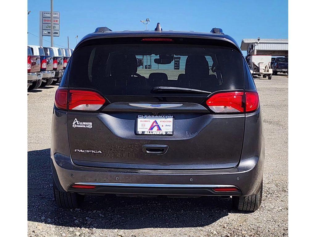 used 2020 Chrysler Pacifica car, priced at $18,991