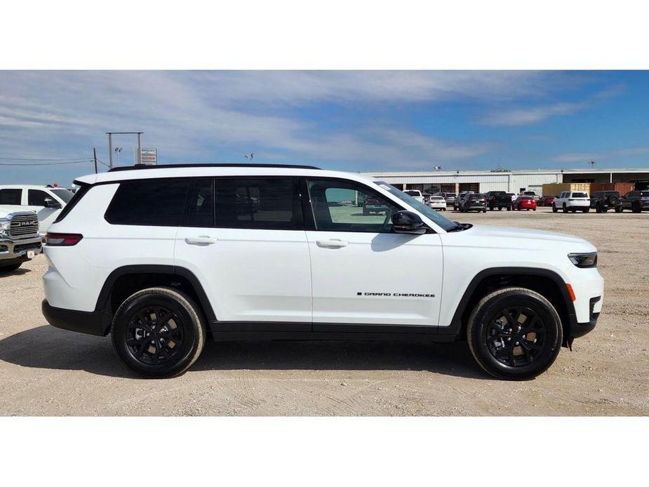 new 2025 Jeep Grand Cherokee L car, priced at $44,606