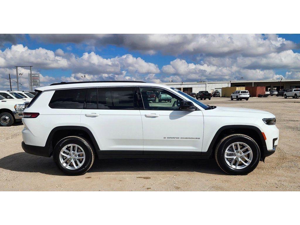 new 2025 Jeep Grand Cherokee L car, priced at $42,225