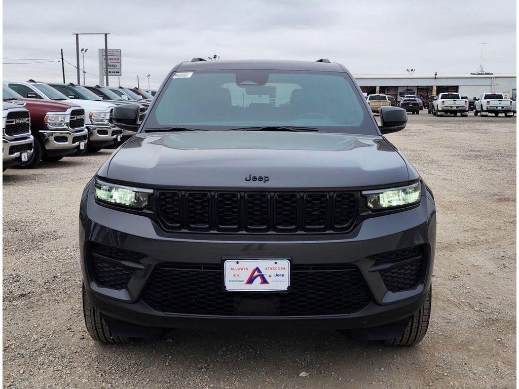 new 2025 Jeep Grand Cherokee car