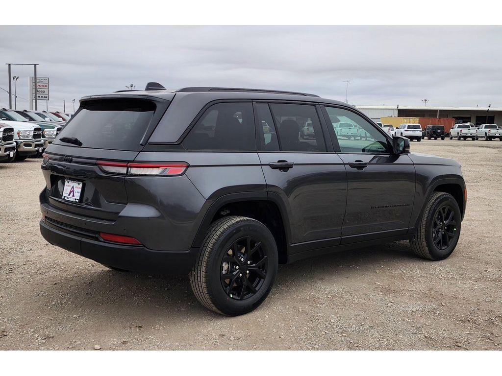 new 2025 Jeep Grand Cherokee car