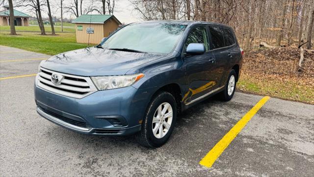 used 2012 Toyota Highlander car, priced at $13,721