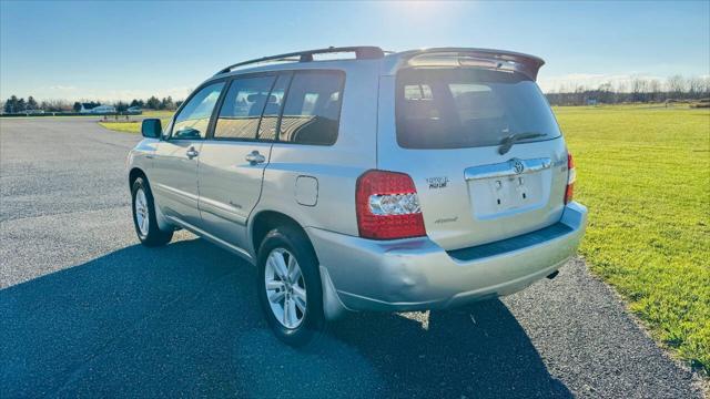 used 2006 Toyota Highlander Hybrid car, priced at $8,488