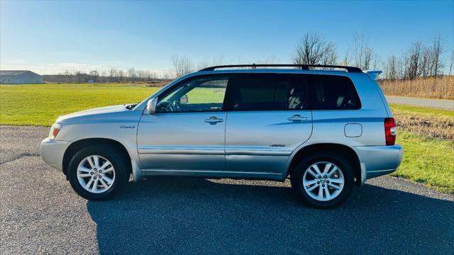 used 2006 Toyota Highlander Hybrid car, priced at $8,488