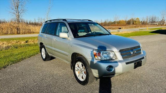 used 2006 Toyota Highlander Hybrid car, priced at $8,488