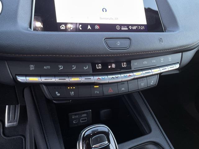 used 2020 Cadillac XT4 car, priced at $25,900