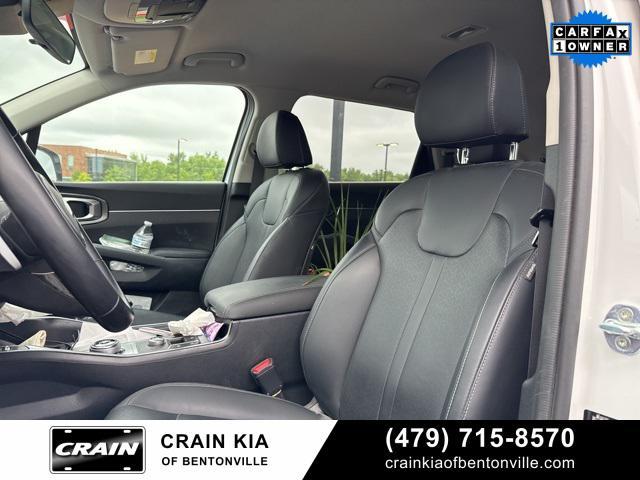 used 2021 Kia Sorento Hybrid car, priced at $28,400